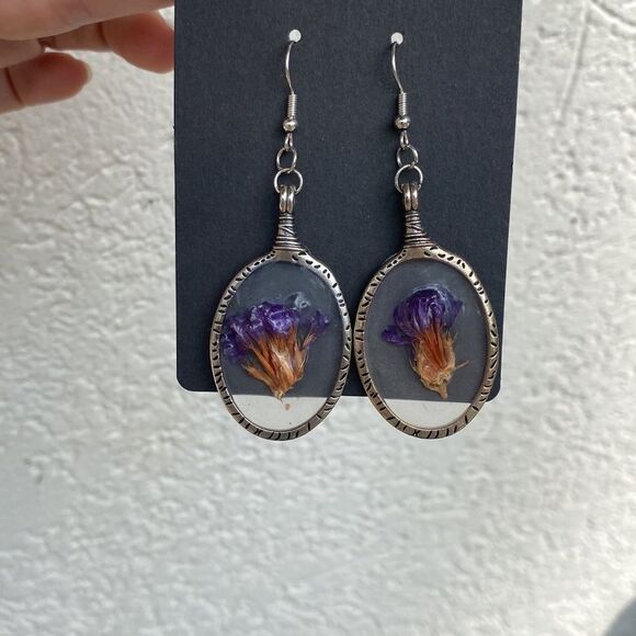 Hand Crafted Drop Earrings, Dried Forget Me Not set in a Silver Oval - Picture 2 of 8